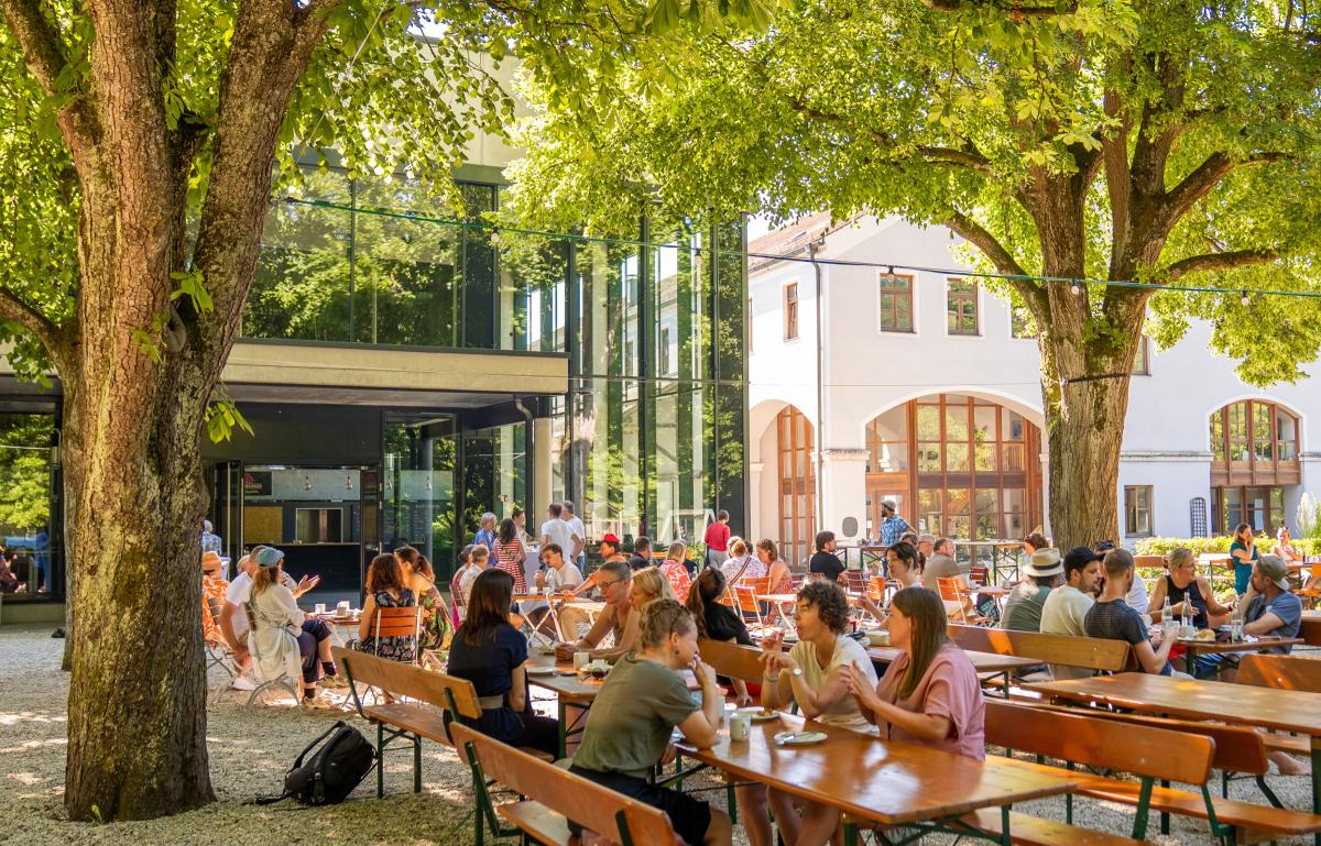 Forum Heimatunternehmen 2026 im Biergarten des Riedenburger Brauhauses