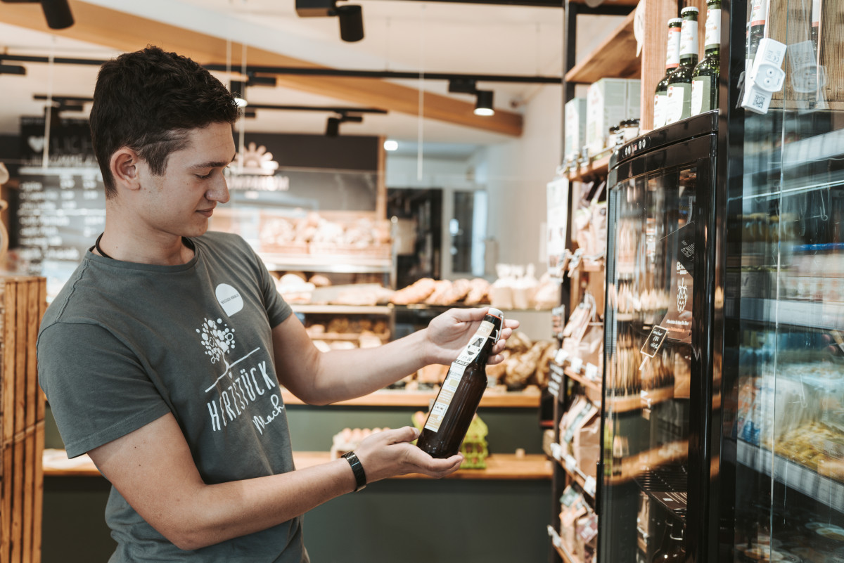 Im Augsburger Land bekommen Kunden und Kundinnen in den "Herzstücken" vergünstigte Preise, Handel und Hersteller Planbarkeit und stabile Absätze, Bio-Lebensmittel bei Augsburg erschwinglich, regionale Wertschöpfung steigt, lokale Kreisläufe schließen sich