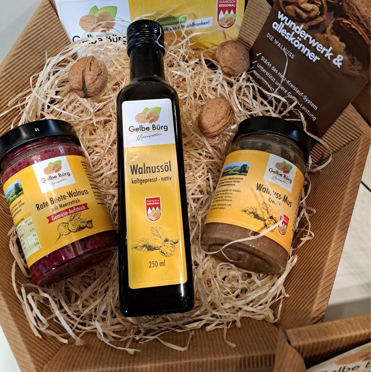 Man sieht Walnuss-Produkte: Ob Öle oder Aufstriche, aus Walnüssen lassen sich viele Spezialitäten herstellen. Und gesund sind sie auch.